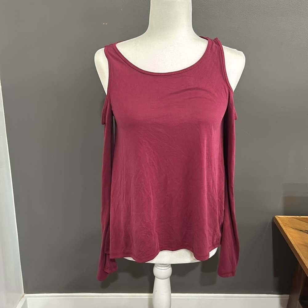 Hollister Cold Shoulder Long-Sleeve Top